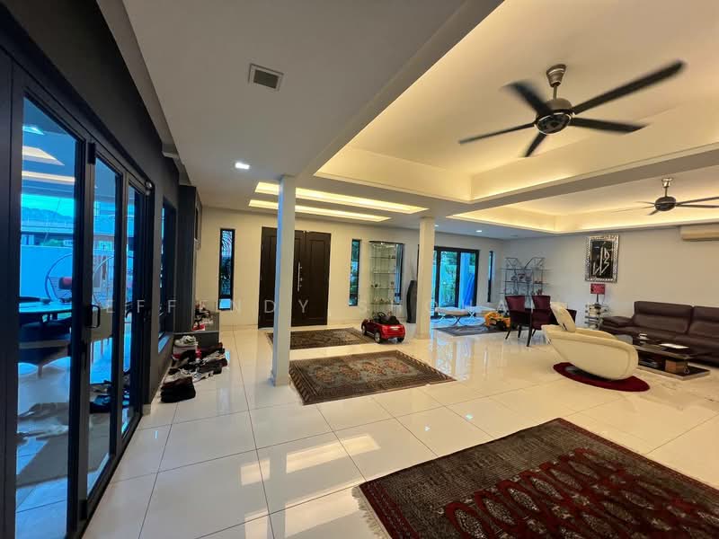 Rumah Teres 2 Tingkat untuk Dijual di Ulu Kelang (Kuala Lumpur) - Effendy Shohaili - Living Room - PropertyGuru.com.my