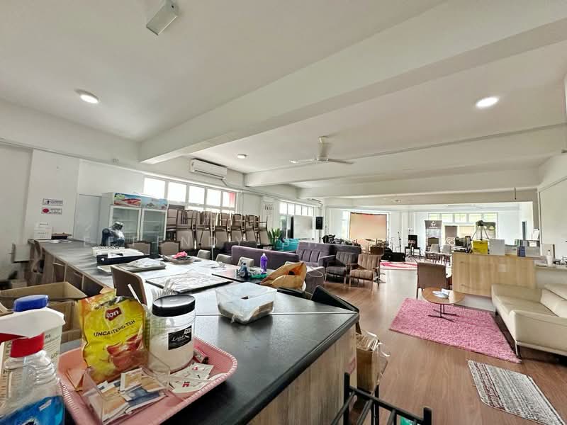 Shop / Office for Sale in Presint 11 (Putrajaya) - Effendy Shohaili - Living Room - PropertyGuru.com.my