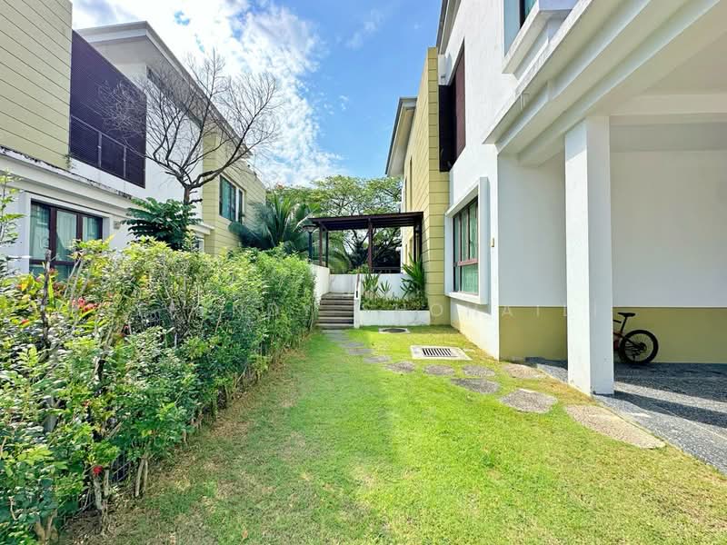 Rumah Berkembar untuk Dijual di Presint 8 (Putrajaya) - Effendy Shohaili - Exterior - PropertyGuru.com.my
