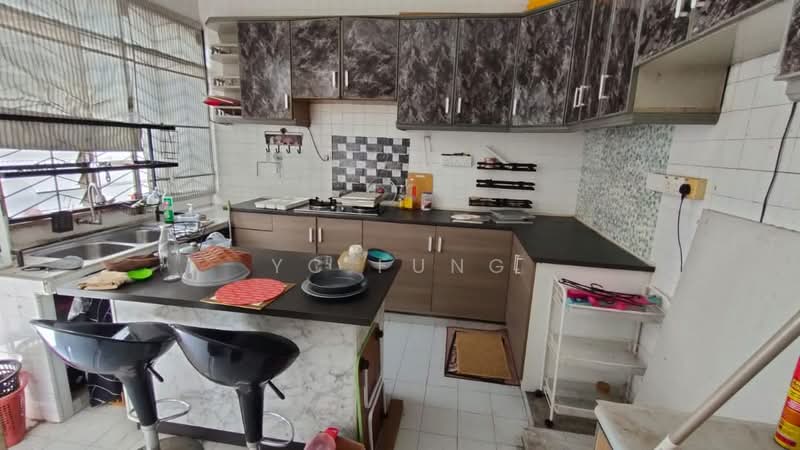 Rumah Teres 1.5 Tingkat untuk Disewa di Taman Perling (Perling) - YC Fung - Kitchen - PropertyGuru.com.my