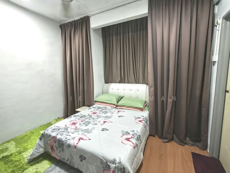 2-storey Terraced House for Sale in Bandar Puncak Alam (Puncak Alam) - Awie Shariman - Bedroom - PropertyGuru.com.my
