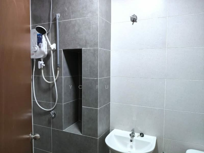 2-storey Terraced House for Rent in Gelang Patah (Johor) - YC Fung - Bathroom - PropertyGuru.com.my