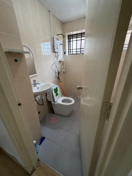 Apartment for Rent at Prima Regency - YC Fung - Bathroom - PropertyGuru.com.my
