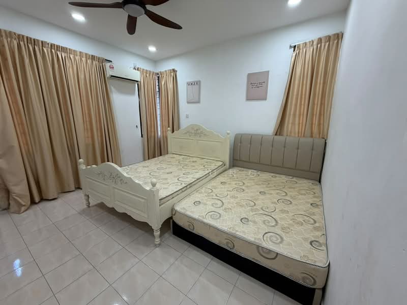 2-storey Terraced House for Rent in Bandar Baru Permas Jaya (Permas Jaya) - YC Fung - Bedroom - PropertyGuru.com.my
