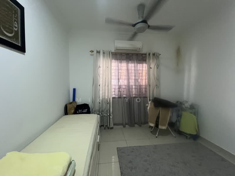 Rumah Teres 2 Tingkat untuk Disewa di Bandar Rimbayu (Telok Panglima Garang) - Miki You - Bedroom - PropertyGuru.com.my
