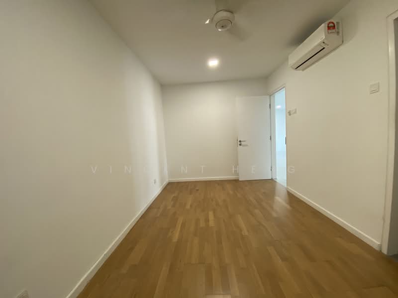 Servis Apartment untuk Dijual di Urbana Residences - Vincent Heng - PropertyGuru.com.my