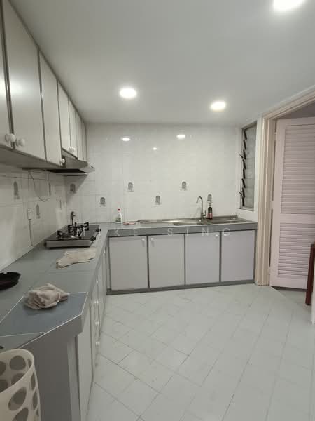 Condominium for Rent at Pantai Panorama Condominiums - Mike Sing - Kitchen - PropertyGuru.com.my
