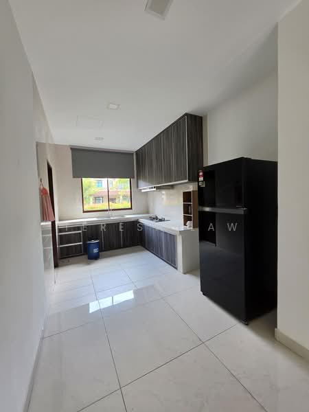 2.5-storey Terraced House for Sale in Diamond City (Semenyih) - Teresa Law - PropertyGuru.com.my