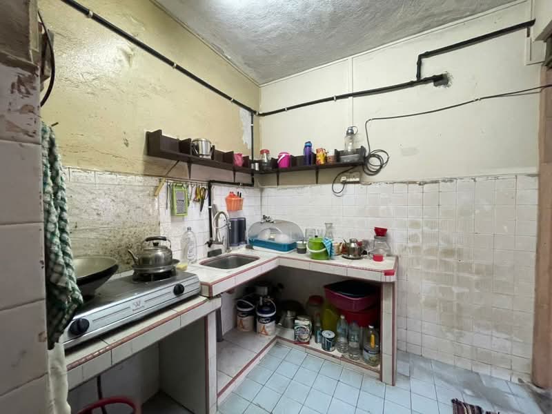 Pangsapuri untuk Dijual di Taman Daya Shop Apartment - Jack Liew - Kitchen - PropertyGuru.com.my