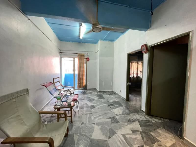 Pangsapuri untuk Dijual di Taman Daya Shop Apartment - Jack Liew - Living Room - PropertyGuru.com.my