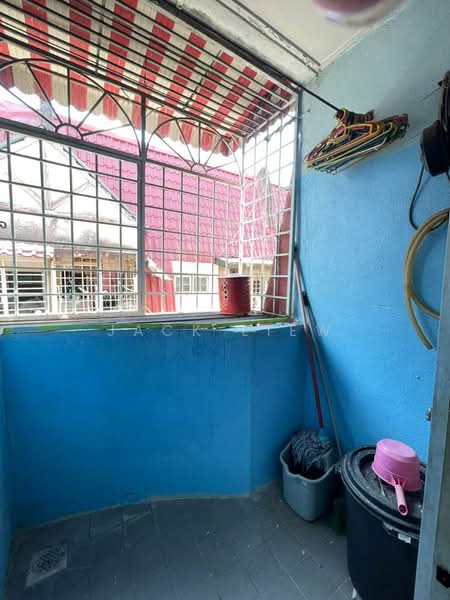 Pangsapuri untuk Dijual di Taman Daya Shop Apartment - Jack Liew - Balcony - PropertyGuru.com.my
