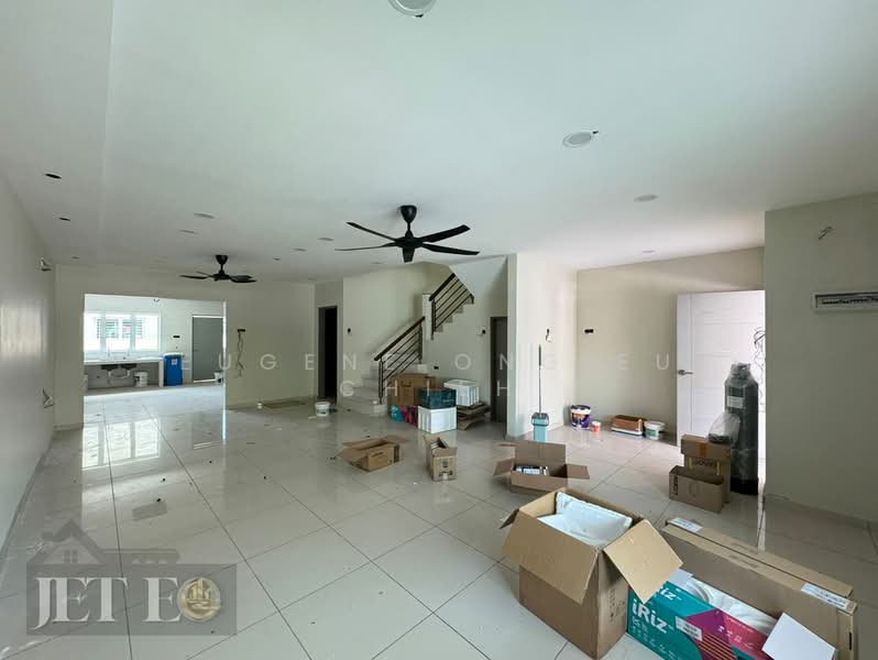Rumah Teres 2 Tingkat untuk Dijual di Taman Seri Jaromas (Jenjarom) - Eugene Ong Eu chieh - Living Room - PropertyGuru.com.my