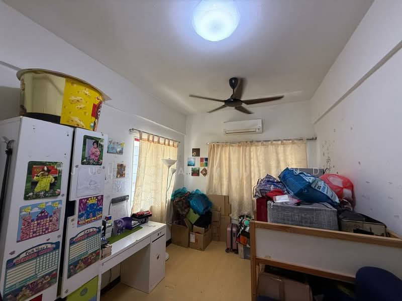 Condominium for Sale at Trellises - Juliana Mahmud - Study - PropertyGuru.com.my