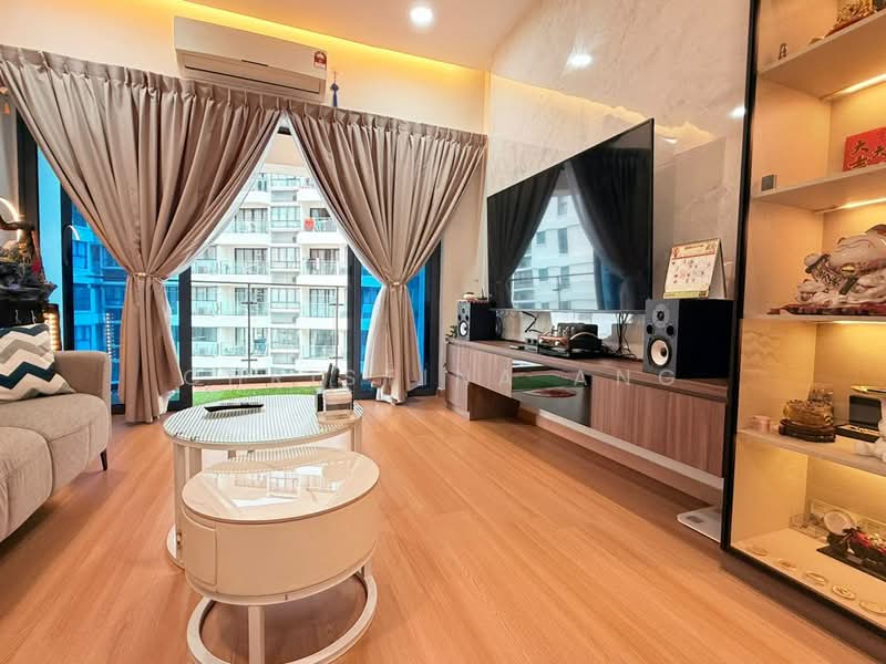 Condominium for Sale at Bay Point @ Country Garden Danga Bay - Christina Ang - Living Room - PropertyGuru.com.my