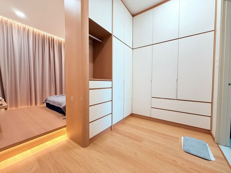 Condominium for Sale at Bay Point @ Country Garden Danga Bay - Christina Ang - Bedroom - PropertyGuru.com.my
