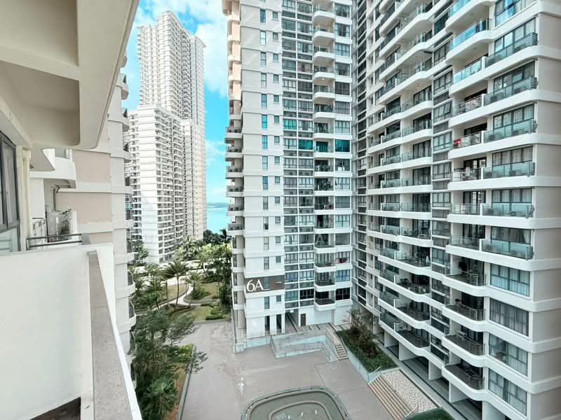 Condominium for Sale at Bay Point @ Country Garden Danga Bay - Christina Ang - Exterior - PropertyGuru.com.my
