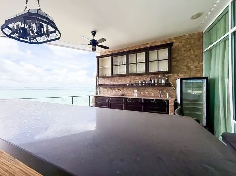 Kondominium untuk Disewa di 8 Gurney (The Shore Condominium) - Andrew Chong - Balcony - PropertyGuru.com.my