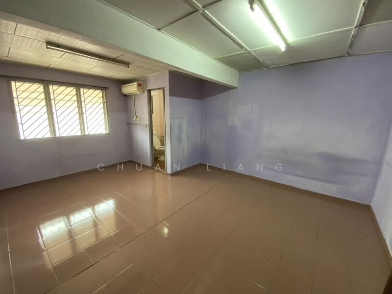 2-storey Terraced House for Sale in Taman Skudai Baru (Skudai) - Chuan Liang - Bedroom - PropertyGuru.com.my