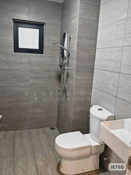 Servis Apartment untuk Disewa di The Amber Residence @ TwentyFive.7 - Eugene Ong Eu chieh - Bathroom - PropertyGuru.com.my