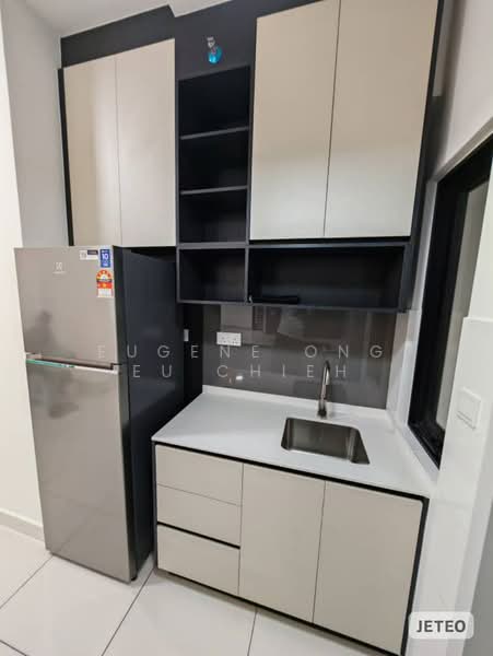 Servis Apartment untuk Disewa di The Amber Residence @ TwentyFive.7 - Eugene Ong Eu chieh - Kitchen - PropertyGuru.com.my