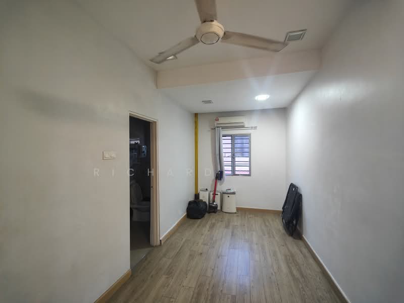 2-storey Terraced House for Sale in Taman Bukit Mayang Emas (Petaling Jaya) - Richard Liew - Interior - PropertyGuru.com.my