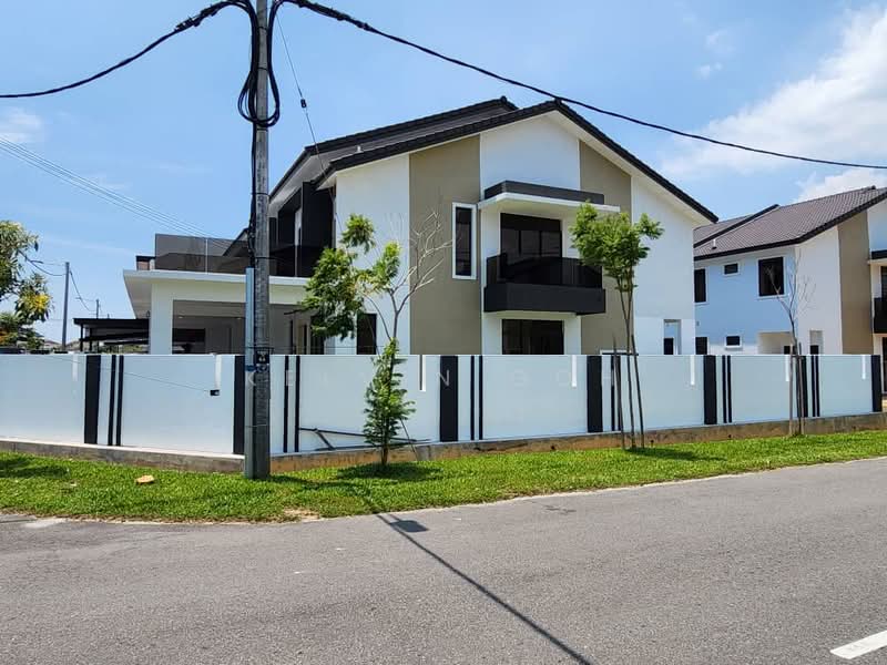 2-storey Terraced House for Sale in Bukit Beruang (Bukit Baru) - Kelvin Goh - Exterior - PropertyGuru.com.my