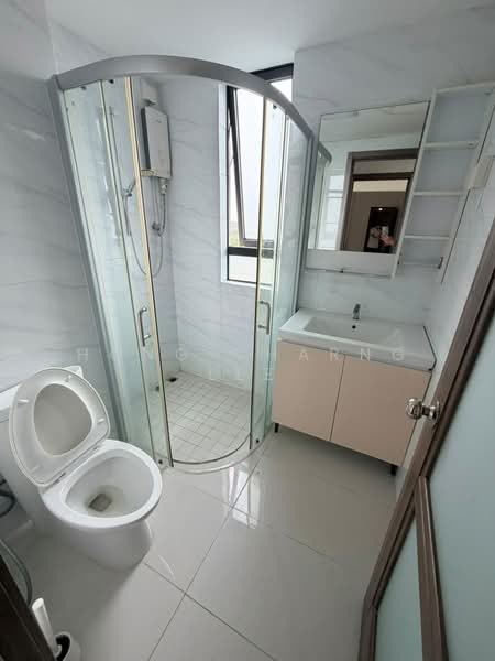 Pangsapuri untuk Disewa di Starview Bay @ Forest City - Hong Charng Lee - Bathroom - PropertyGuru.com.my