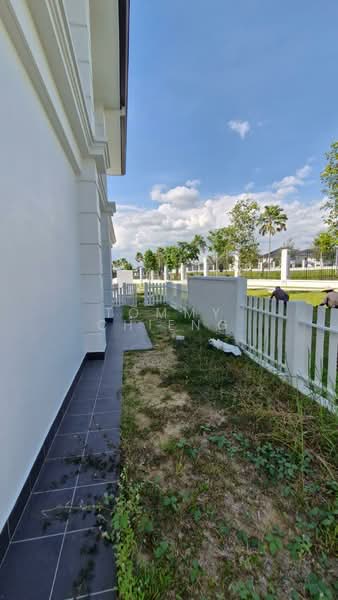 Rumah Teres 2 Tingkat untuk Disewa di Eco Majestic (Semenyih) - TOMMY CHIENG - Exterior - PropertyGuru.com.my