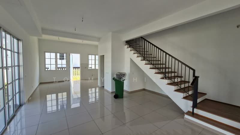 Rumah Teres 2 Tingkat untuk Disewa di Eco Majestic (Semenyih) - TOMMY CHIENG - Living Room - PropertyGuru.com.my