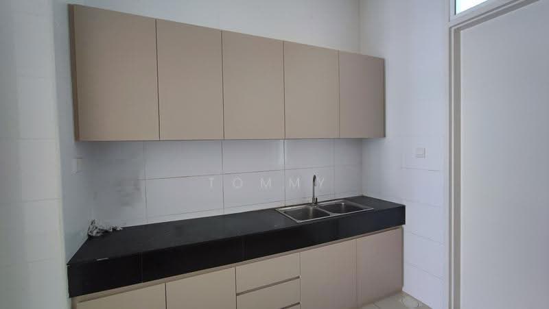 2-storey Terraced House for Rent in Eco Majestic (Semenyih) - TOMMY CHIENG - Kitchen - PropertyGuru.com.my