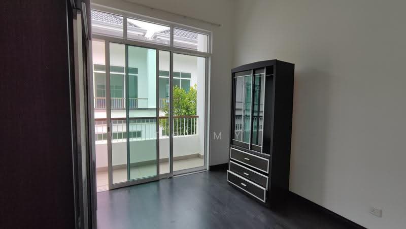 2-storey Terraced House for Rent in Eco Majestic (Semenyih) - TOMMY CHIENG - Balcony - PropertyGuru.com.my