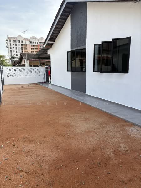 Rumah Teres untuk Dijual di Ujong Pasir (Melaka) - De Costa Timothy - Exterior - PropertyGuru.com.my