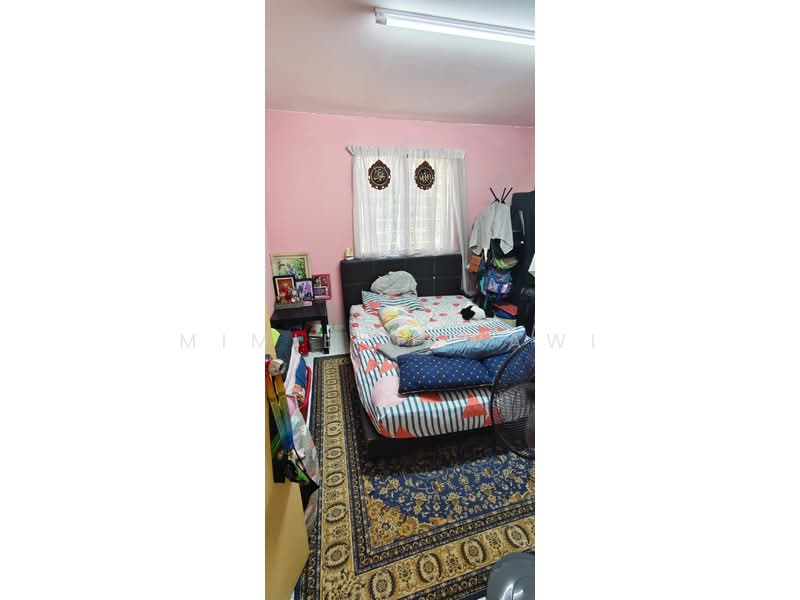 Pangsapuri untuk Dijual di Pandan Jaya Blok M - Mimie Nawawi - Bedroom - PropertyGuru.com.my