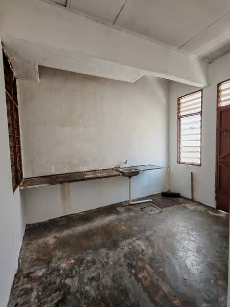 Rumah Teres 1 Tingkat untuk Dijual di Taman Belibis (Simpang Ampat) - Tommy Gan - Kitchen - PropertyGuru.com.my