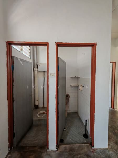 Rumah Teres 1 Tingkat untuk Dijual di Taman Belibis (Simpang Ampat) - Tommy Gan - Bathroom - PropertyGuru.com.my
