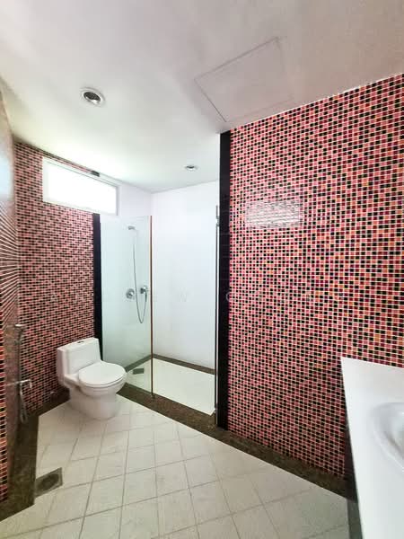 Kondominium untuk Disewa di Gurney Palace - Andrew Chong - Bathroom - PropertyGuru.com.my