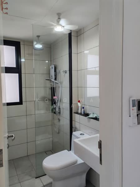 Servis Apartment untuk Disewa di Duta Park Residences - Kong Wai Keat - Bathroom - PropertyGuru.com.my