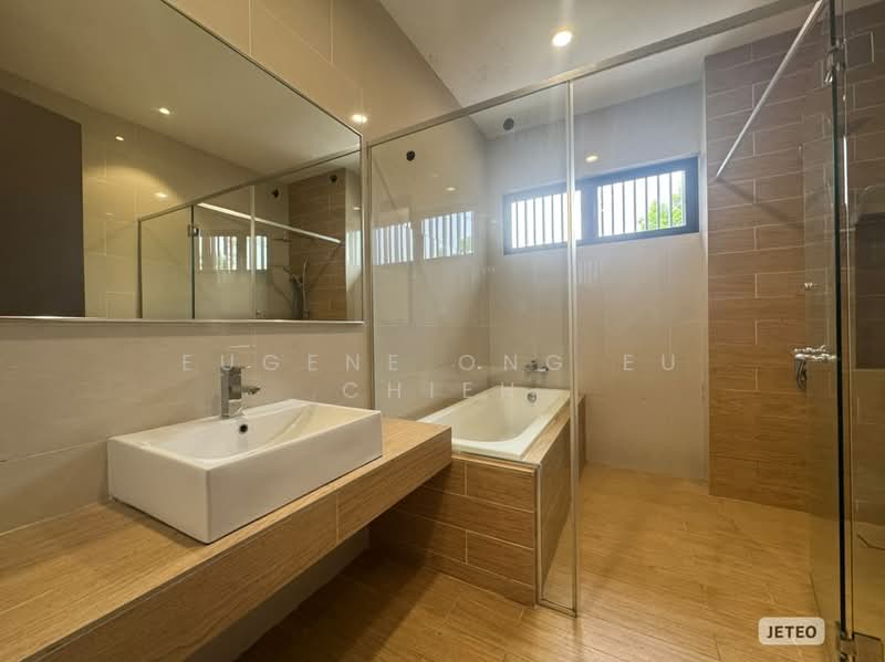 Semi-Detached House for Sale in Eco Sanctuary (Telok Panglima Garang) - Eugene Ong Eu chieh - Bathroom - PropertyGuru.com.my