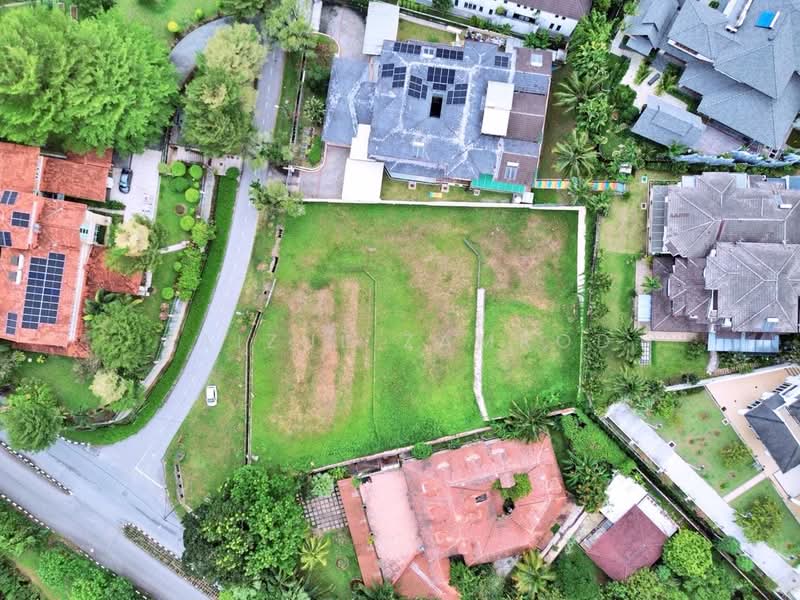 Tanah Kediaman untuk Dijual di Country Heights (Kajang) - Faizul Zamrod - Garden - PropertyGuru.com.my