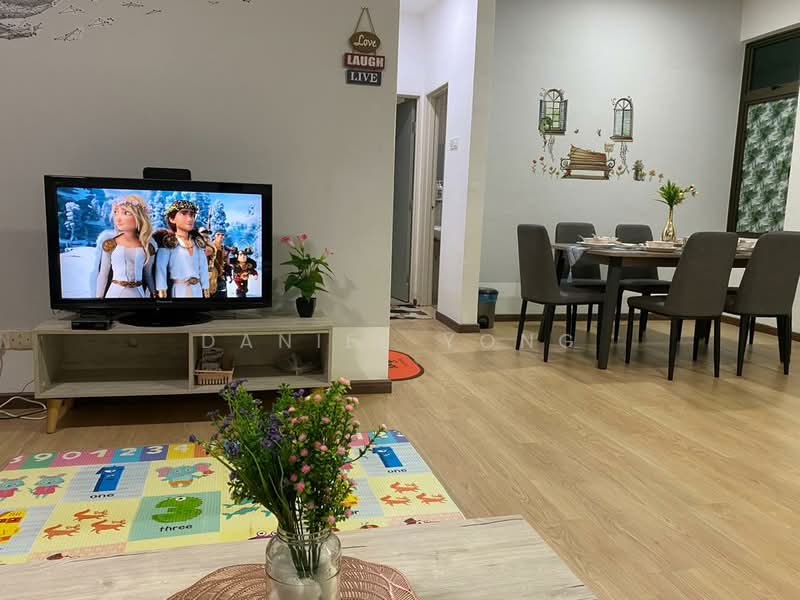 Kondominium untuk Dijual di PARC Regency (Residensi Masai) - Daniel Yong - Living Room - PropertyGuru.com.my
