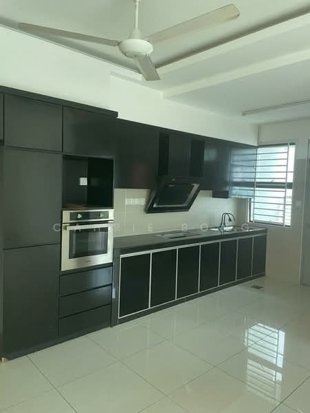 Rumah Teres 2-Tingkat untuk Dijual di Bandar Dato Onn (Tebrau) - Cahrie Bong - Kitchen - PropertyGuru.com.my