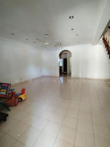 2-storey Terraced House for Sale in Beranang (Selangor) - Mimie Nawawi - Living Room - PropertyGuru.com.my