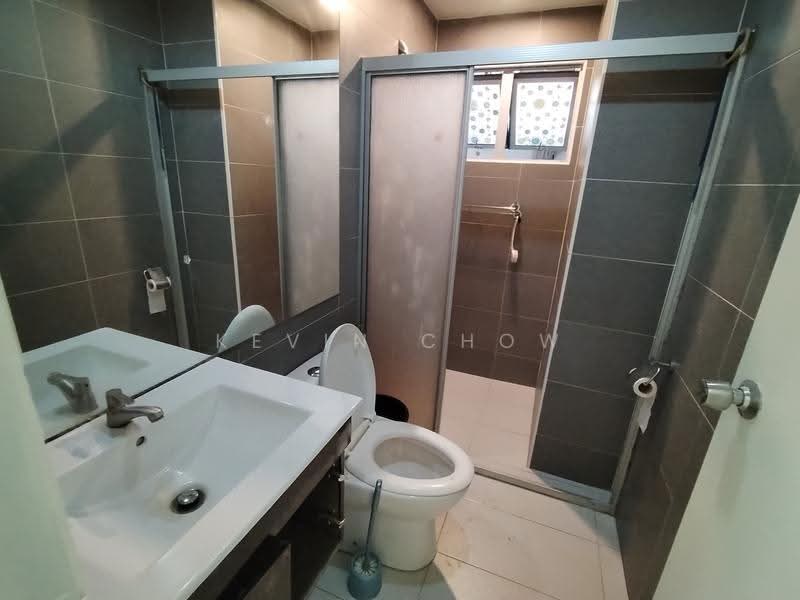 Kondominium untuk Dijual di Endah Ria - Kevin Chow - Bathroom - PropertyGuru.com.my