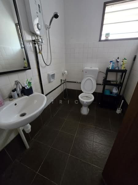 Rumah Berkembar untuk Dijual di Tanjung Tokong (Penang) - Patrick . - Bathroom - PropertyGuru.com.my