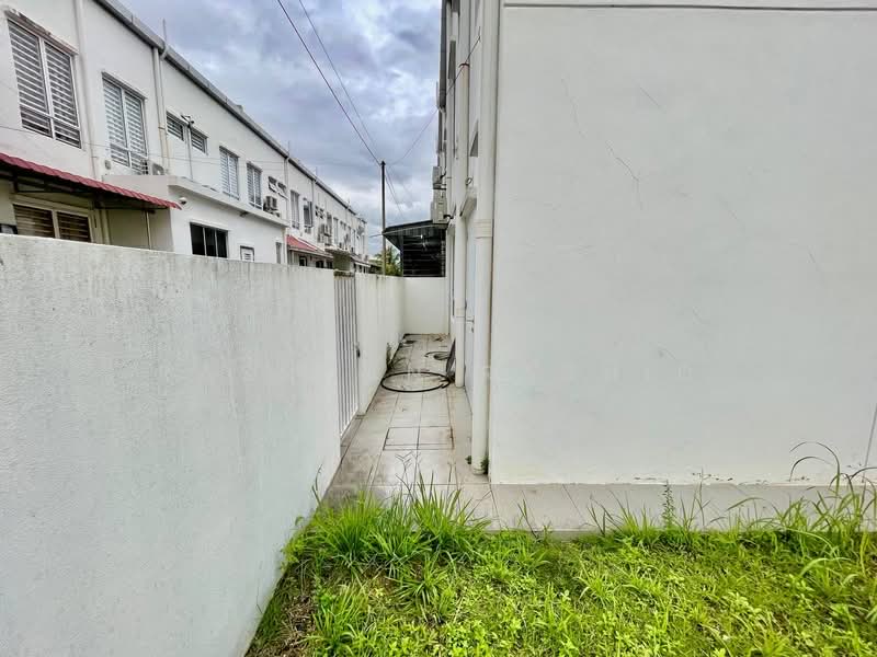 Rumah Teres untuk Dijual di Bandar Sri Sendayan (Negeri Sembilan) - Rashdan Rashid - PropertyGuru.com.my