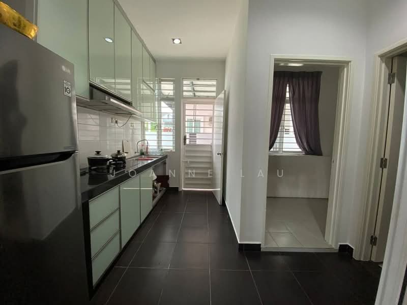 Semi-Detached House for Rent in Nusa Duta (Iskandar Puteri (Nusajaya)) - Joanne Lau - Kitchen - PropertyGuru.com.my