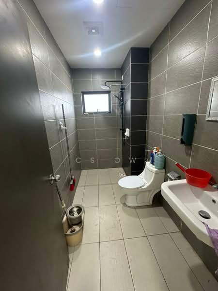 Kondominium untuk Disewa di The Henge - CS OW - Bathroom - PropertyGuru.com.my