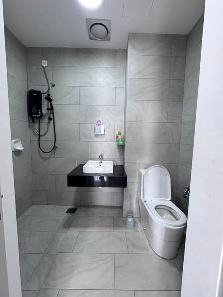 Servis Apartment untuk Disewa di Sky Trees - Li Min - Bathroom - PropertyGuru.com.my