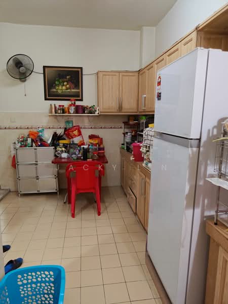 2-storey Terraced House for Sale in Taman Mutiara Bukit Kemuning (Shah Alam) - Jacky Lin - Kitchen - PropertyGuru.com.my