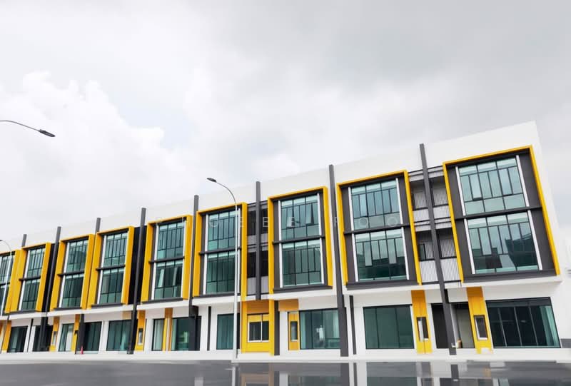 Shop / Office for Rent in Bandar Baru Permas Jaya (Permas Jaya) - Phoebe Foo - Exterior - PropertyGuru.com.my